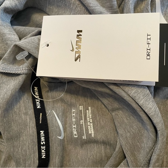 Nike Swim Gray Heather Long Sleeve Hydroguard Hooded T-Shirt Men’s XL NWT - Picture 3 of 4